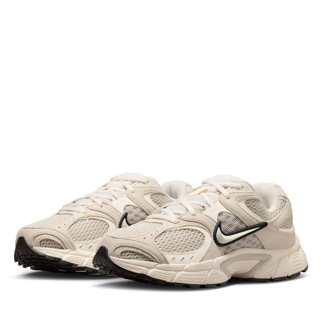 Women's Nike V5 RNR - Light Orewood Brown/Pale Ivory