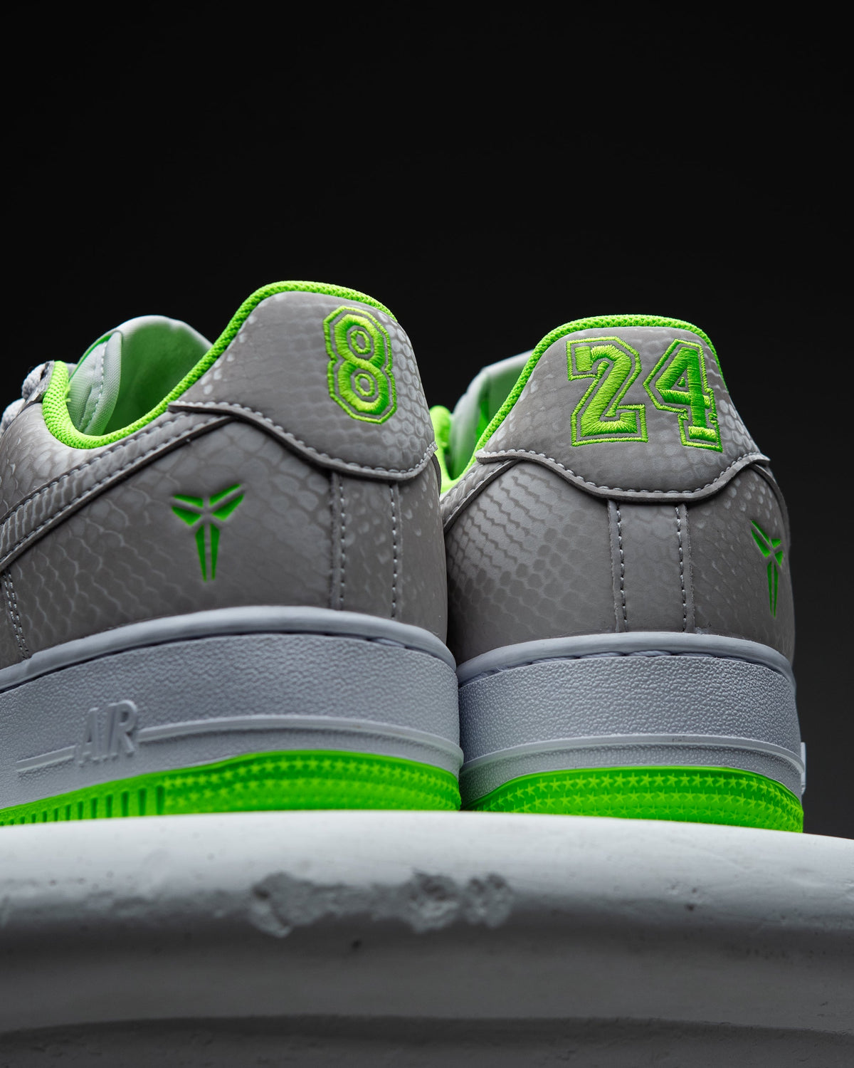 Kobe Bryant x Nike Air Force 1 Low - Vast Grey/Electric Green