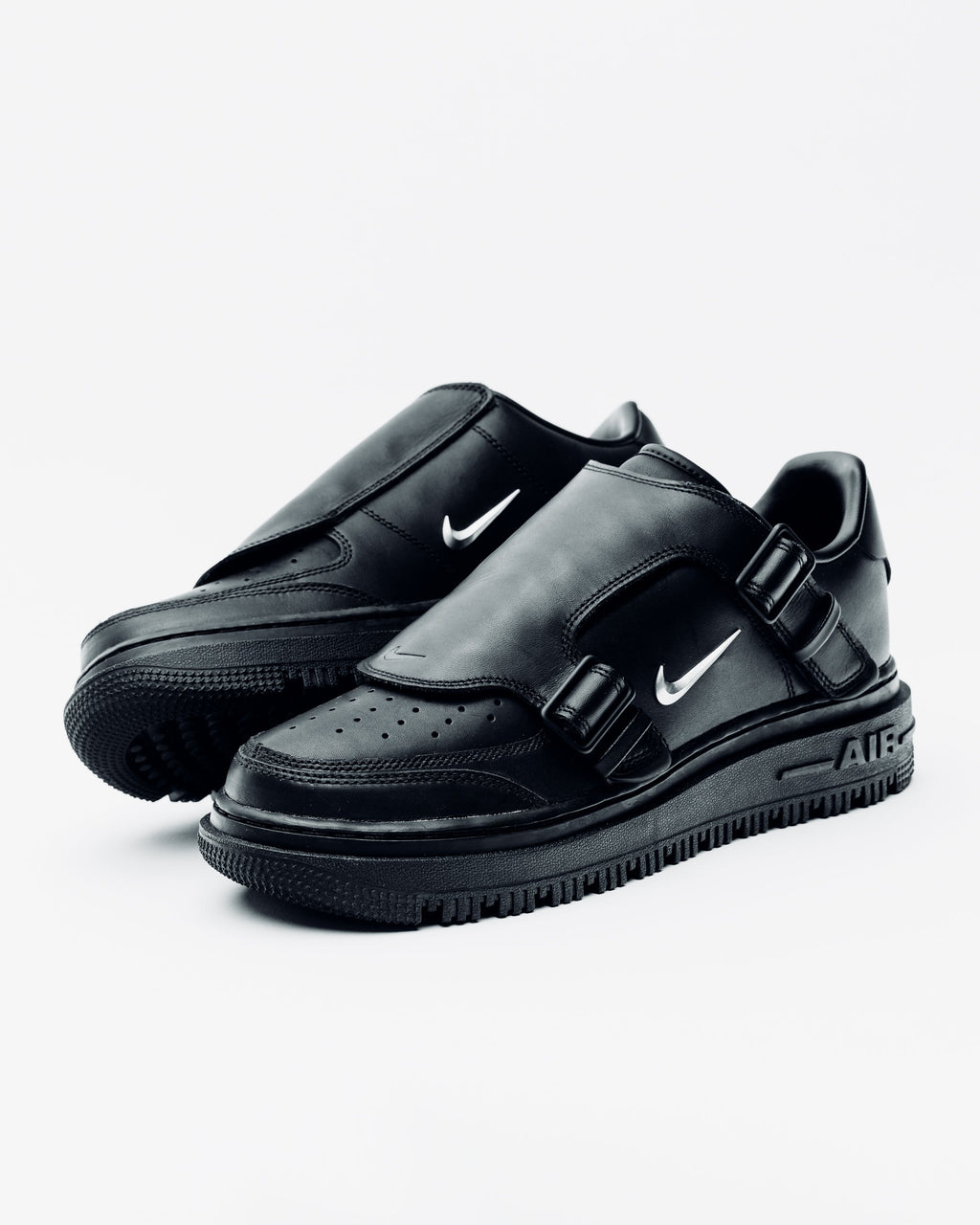 Nike Air Force 1 Luxe - Black/Metallic Silver