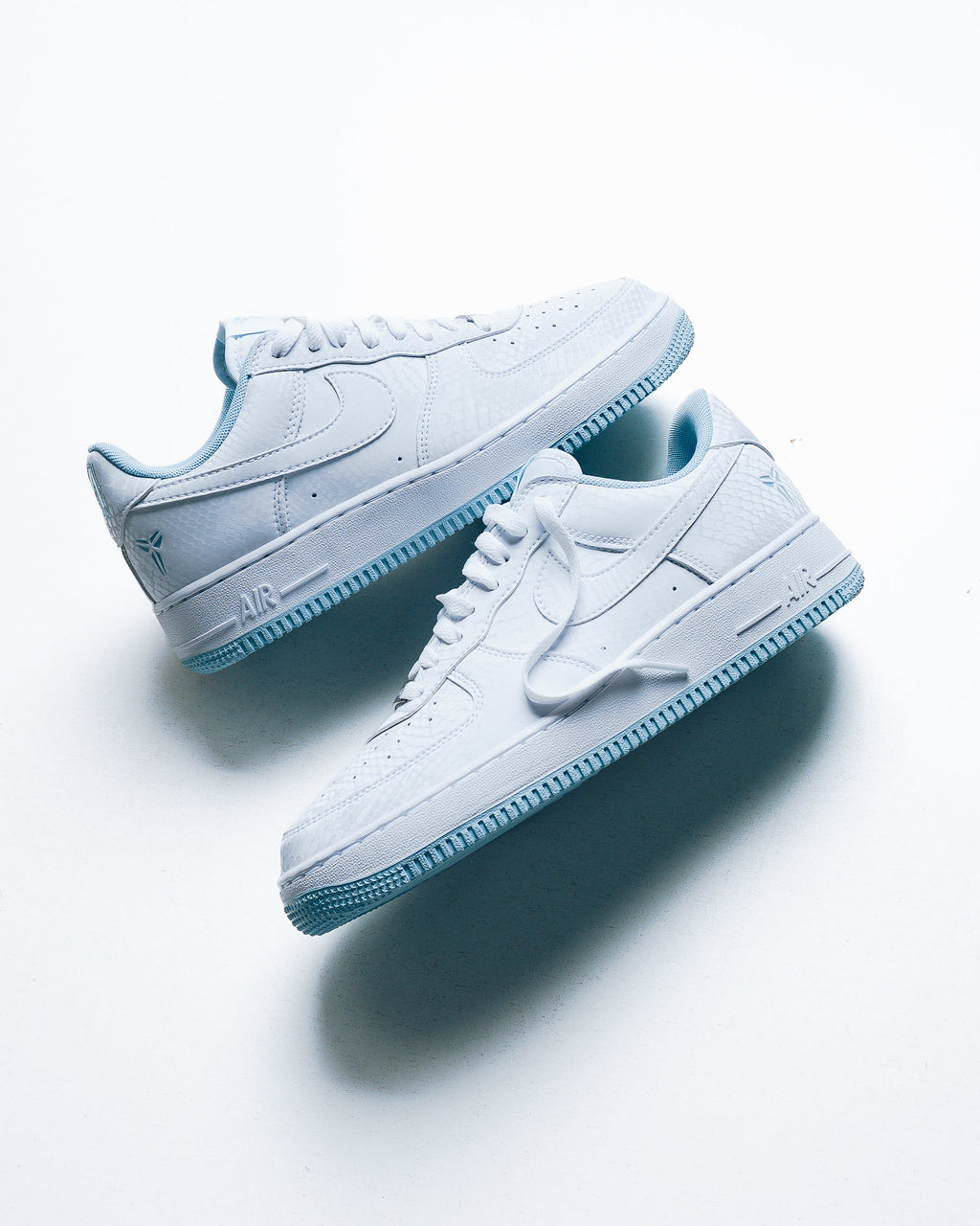 Kobe Bryant x Nike Air Force 1 Low - White/Armory Blue