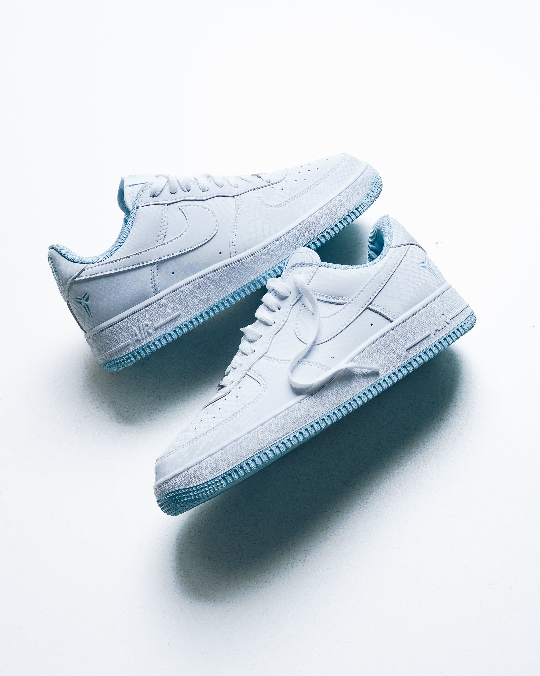 Kobe Bryant x Nike Air Force 1 Low - White/Armory Blue