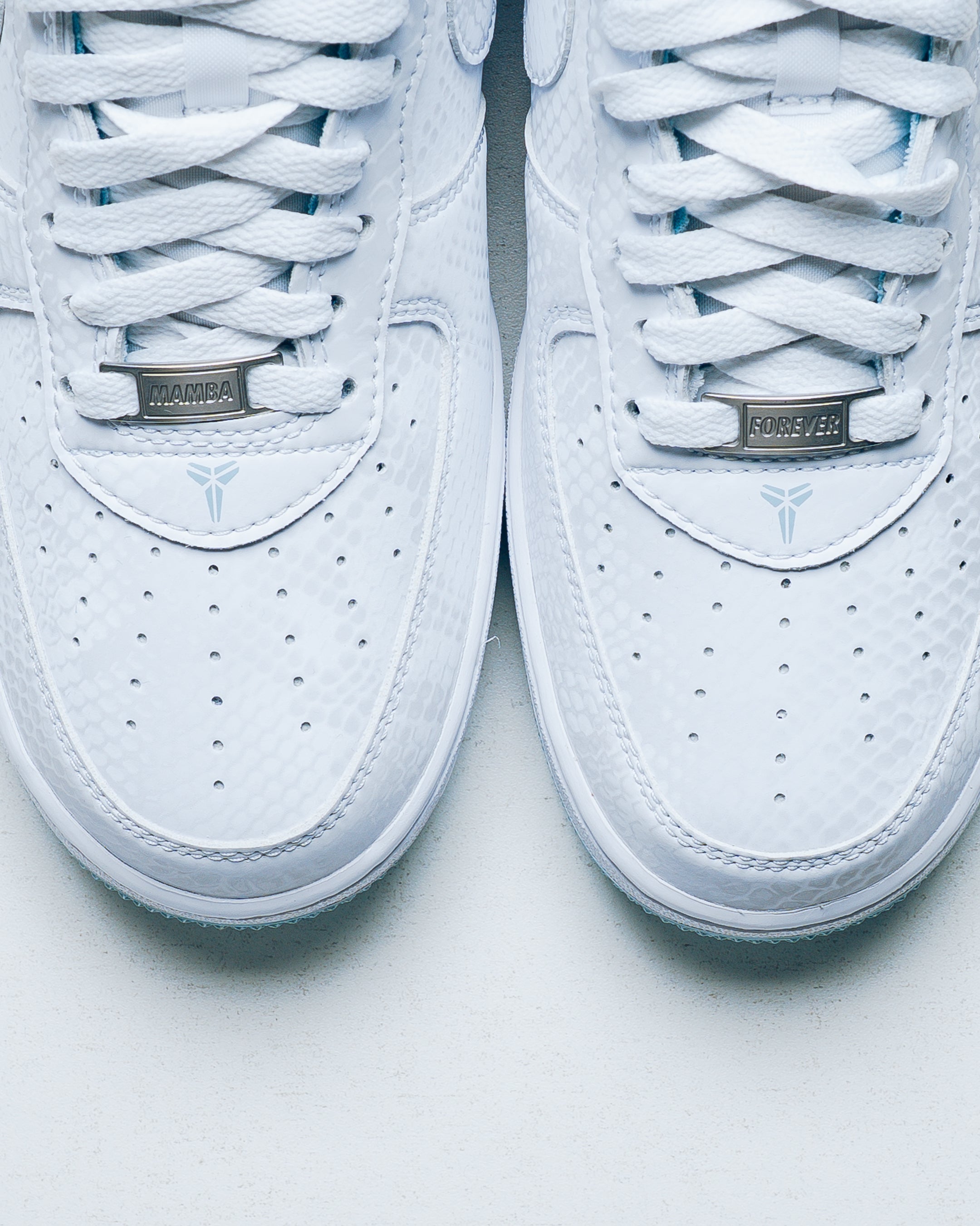 Kobe Bryant x Nike Air Force 1 Low - White/Armory Blue
