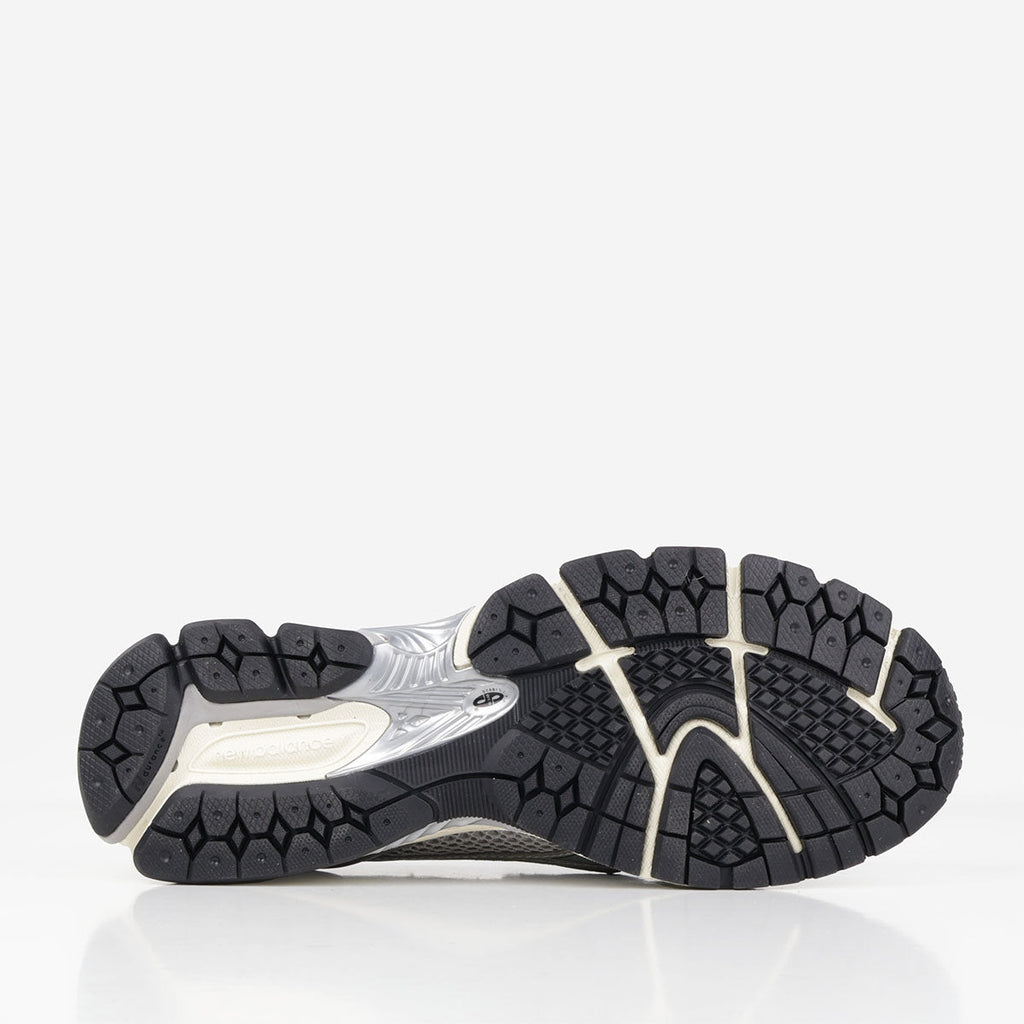 New Balance 1906LAE Shoes