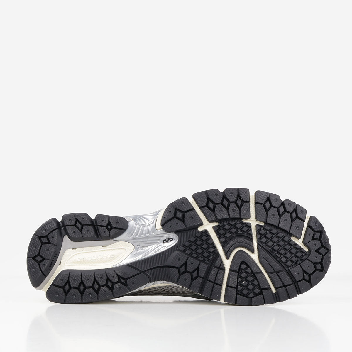 New Balance 1906LAE Shoes